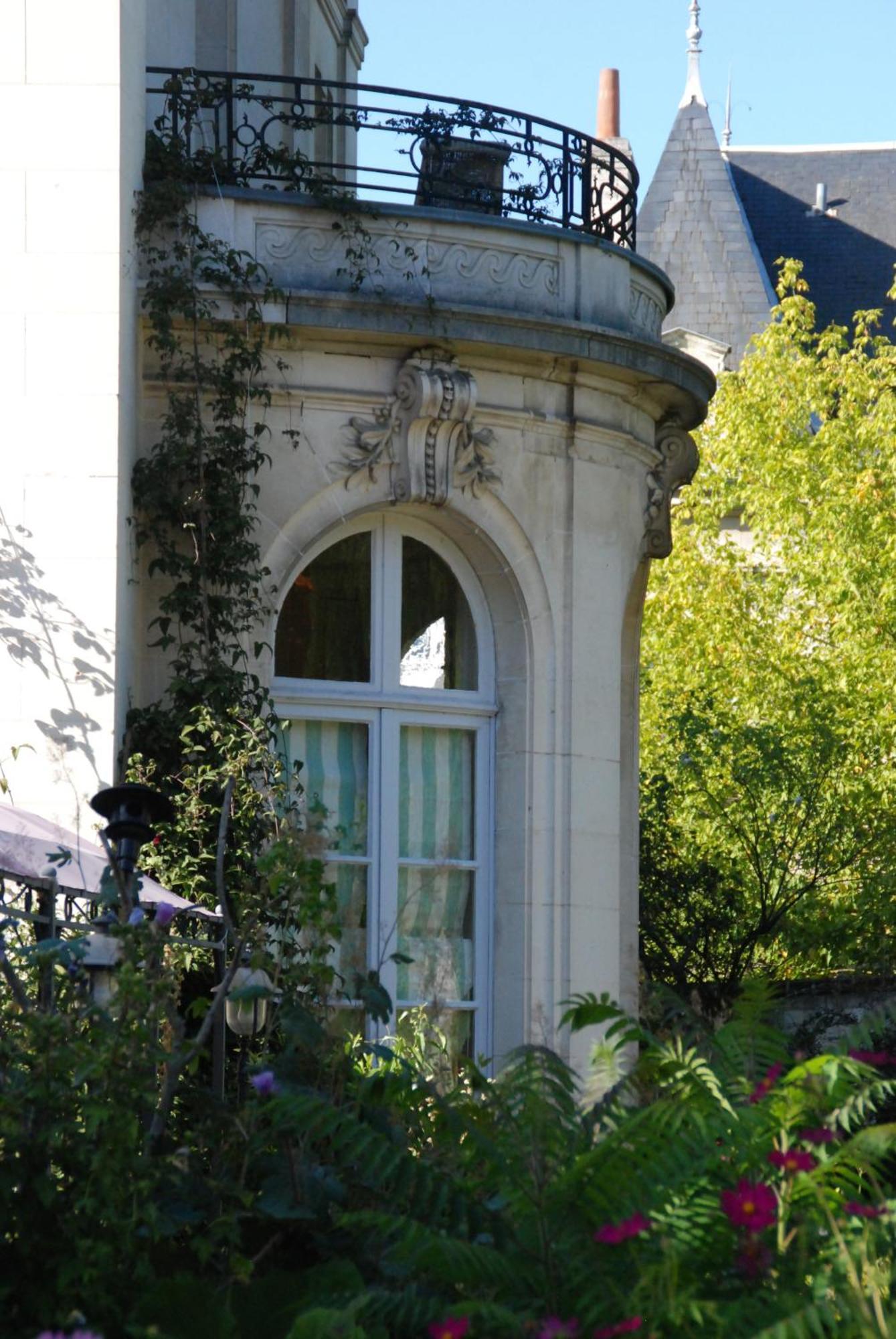 Hotel La Gourmandine Châtellerault Exterior foto