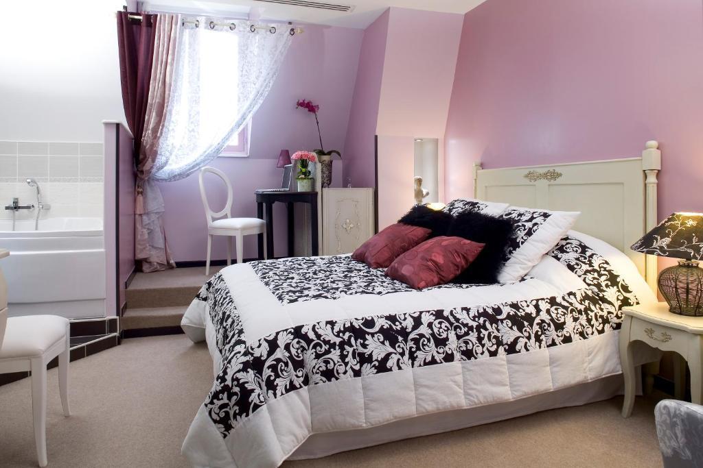 Hotel La Gourmandine Châtellerault Zimmer foto