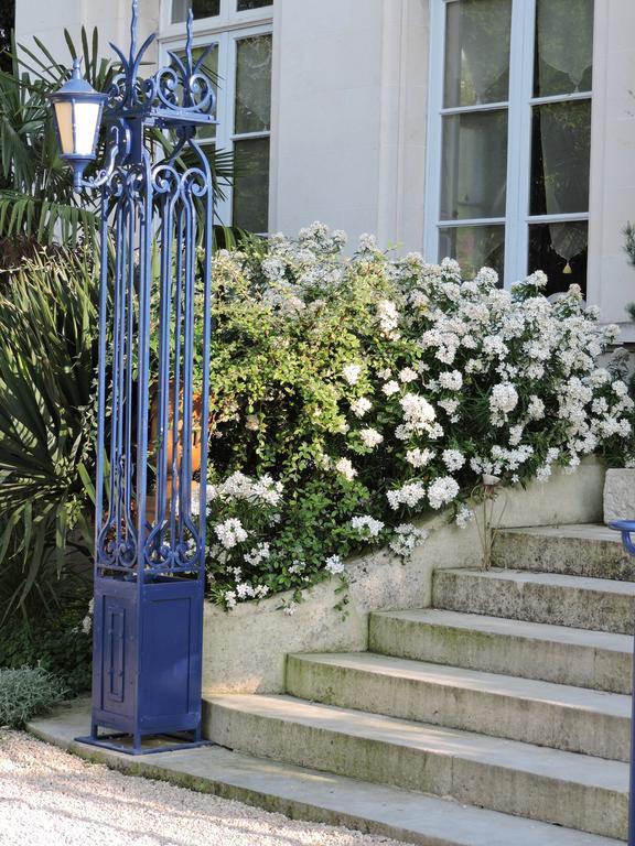 Hotel La Gourmandine Châtellerault Exterior foto