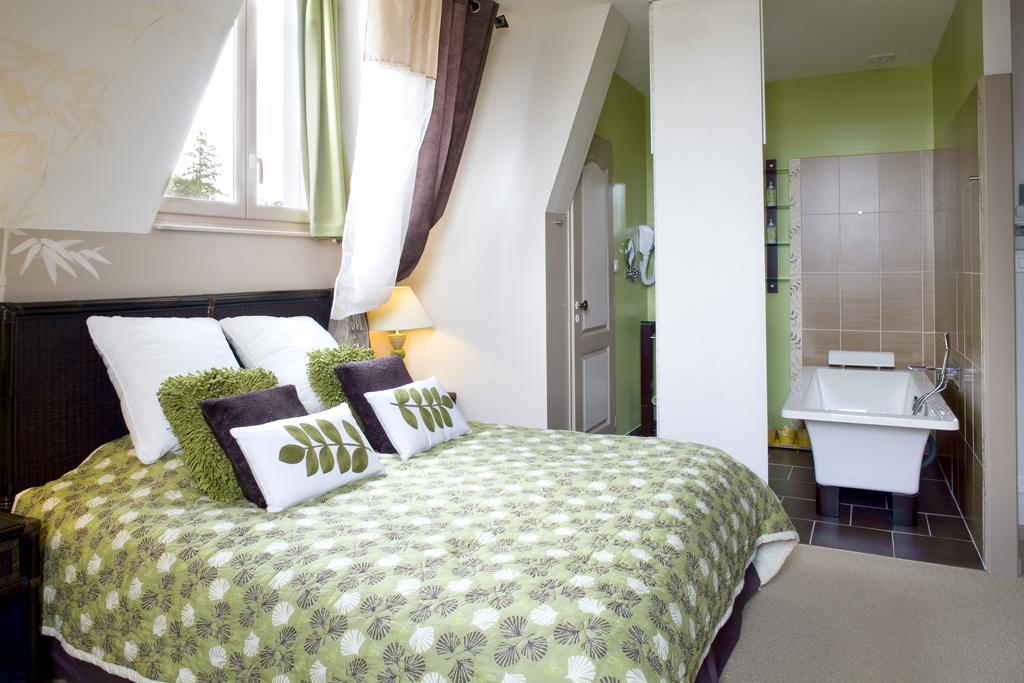 Hotel La Gourmandine Châtellerault Zimmer foto